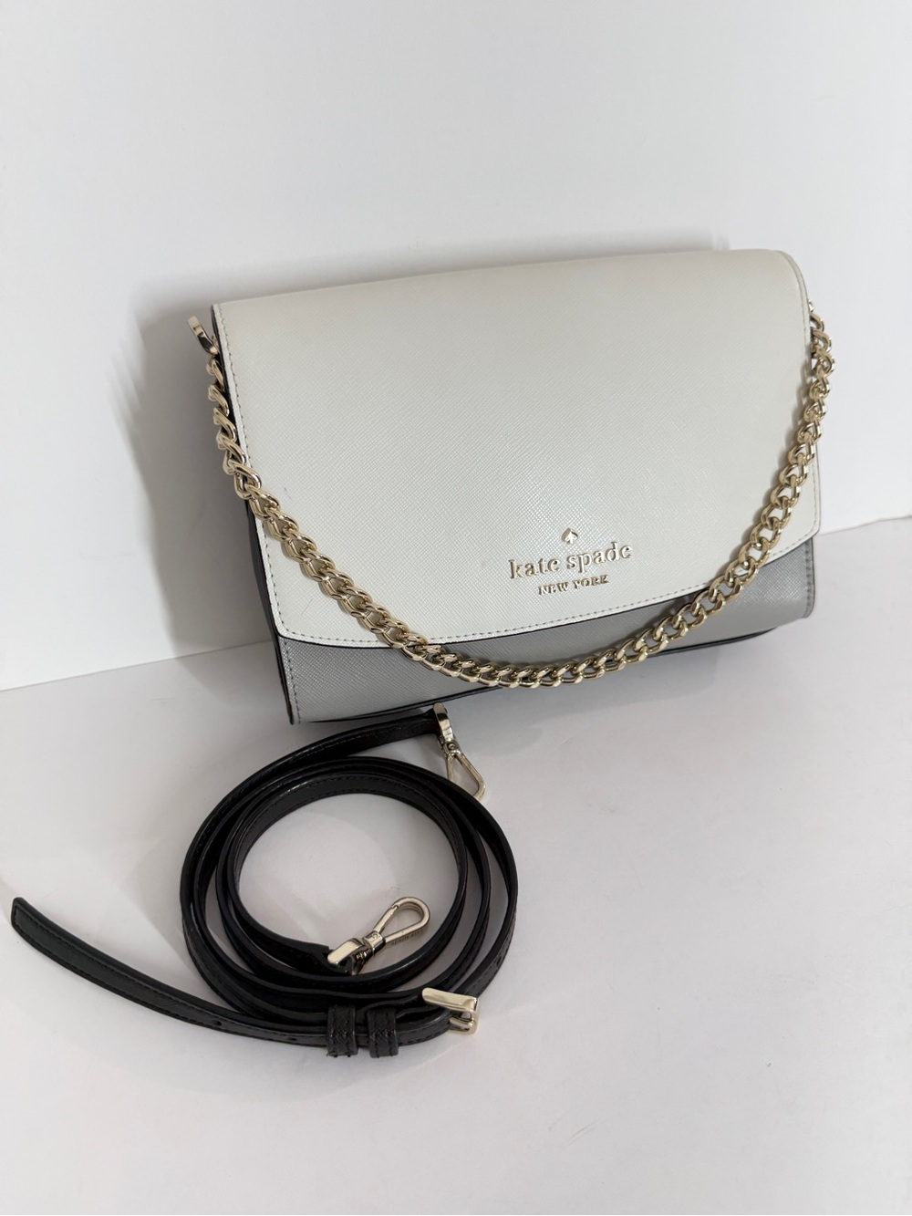 Kate Spade Womens Carson Saffiano Leather Colorblock Flap Crossbody Bag White - Picture 2 of 9